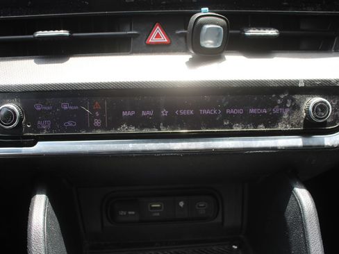 Certified 2023 Kia Sportage SX FWD image 39