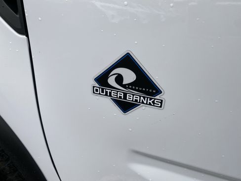 Used 2025 Ford Bronco Sport Outer Banks w/ Sasquatch Outer Banks Package image 6