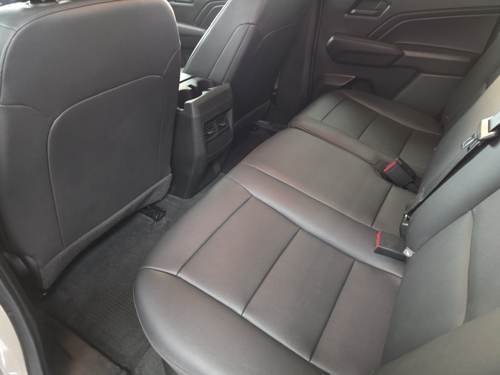 Used 2024 Chevrolet Colorado Trail Boss w/ Advanced Trailering Package AWD/4WD image 11