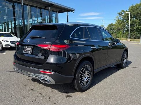 Used 2024 Mercedes-Benz GLC 300 4MATIC image 7