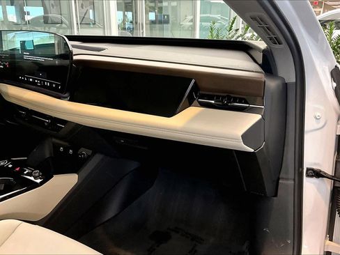 Certified 2025 Audi A6 e-tron Premium w/ Ultra Package image 19