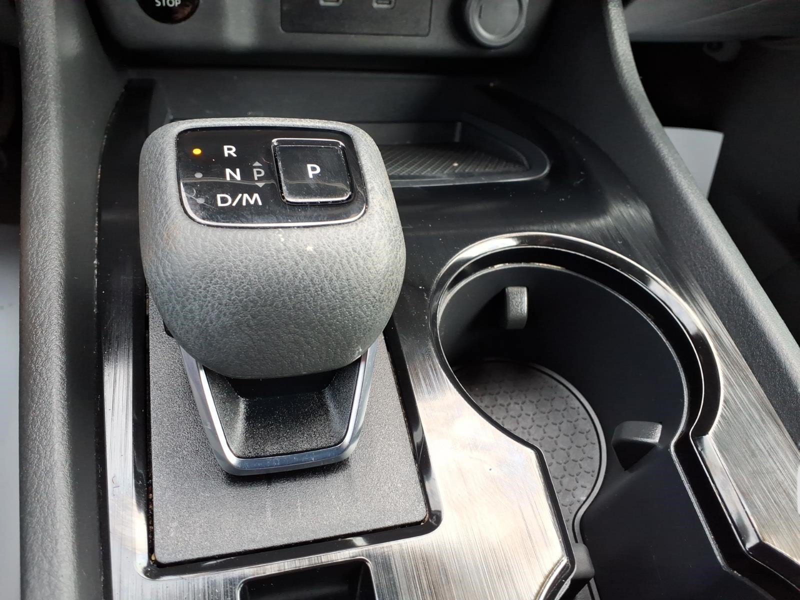 Used 2024 Nissan Rogue S AWD/4WD image 21