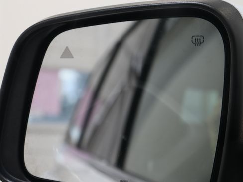 Used 2021 Jeep Grand Cherokee Laredo X image 25