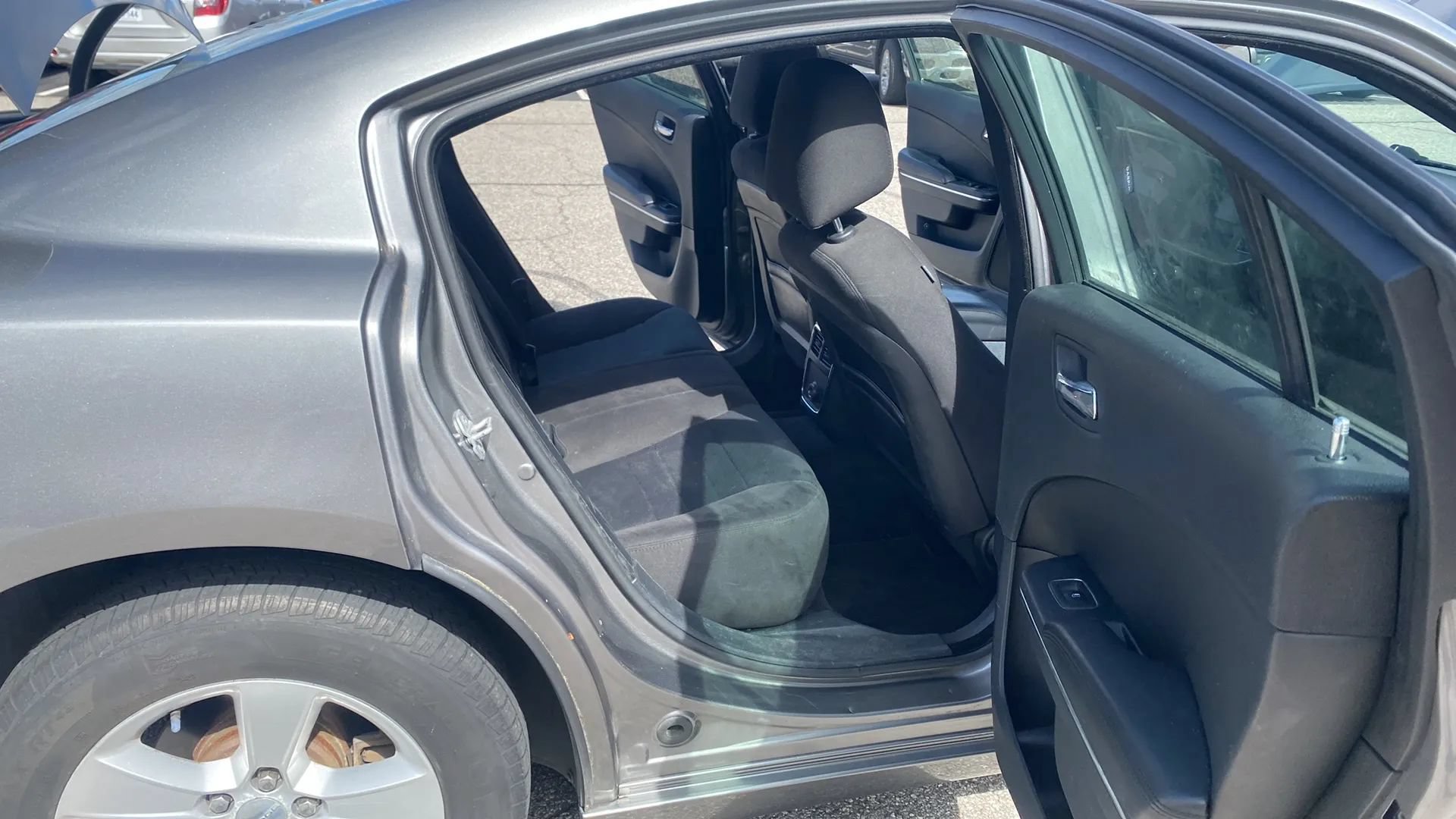 Used 2012 Dodge Charger SE RWD image 15