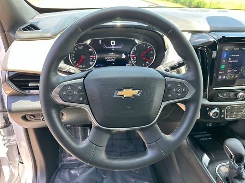 Used 2023 Chevrolet Traverse Premier AWD/4WD image 14