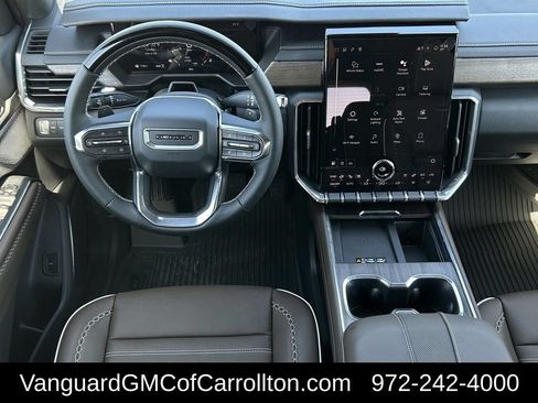 New 2026 GMC Acadia Denali Ultimate w/ LPO, Floor Liner Package AWD/4WD image 10