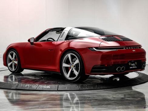 Used 2021 Porsche 911 Targa 4S Heritage Design image 12