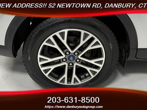Used 2020 Ford Escape SEL AWD/4WD image 8