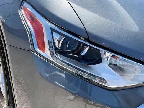Used 2020 Chevrolet Traverse LS w/ LPO, Floor Liner Package FWD image 26