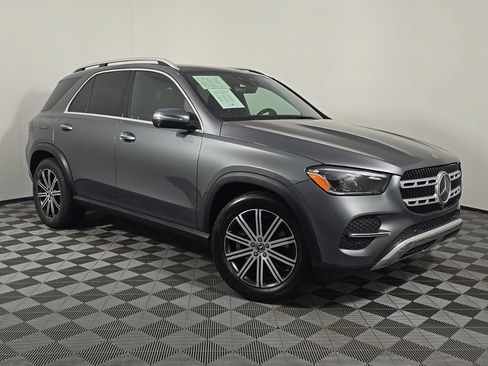 Certified 2025 Mercedes-Benz GLE 450e 4MATIC w/ Driver Assistance Package image 9