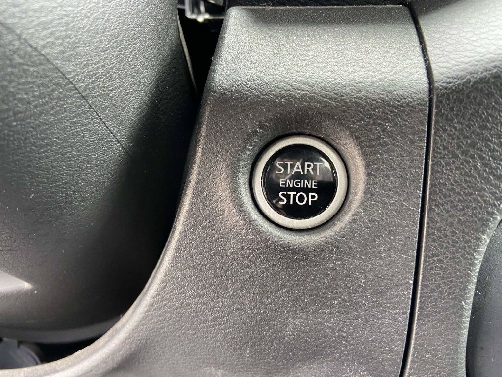 Used 2024 Nissan Frontier SV w/ Technology Package AWD/4WD image 25
