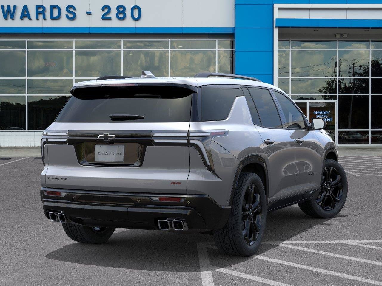 New 2027 Chevrolet Traverse RS w/ LPO, Floor Liner Package FWD image 4