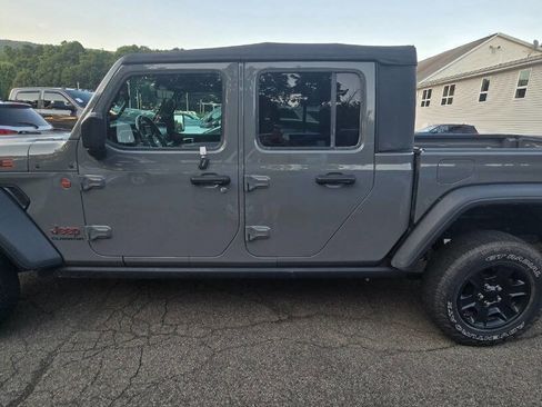 Used 2022 Jeep Gladiator Mojave image 10