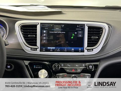 New 2026 Chrysler Pacifica Select image 17