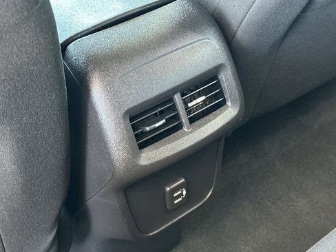 Used 2024 Chevrolet Equinox LS image 15