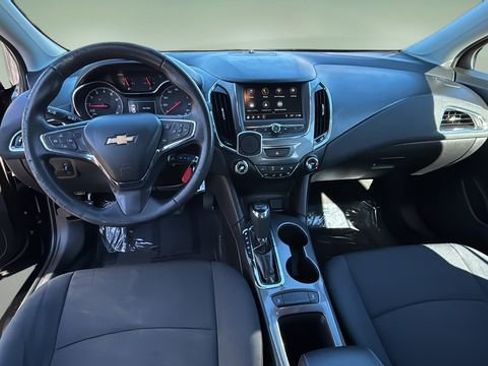 Used 2019 Chevrolet Cruze LS w/ LS Convenience Package image 16