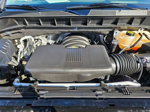 Used 2022 Chevrolet Silverado 1500 LTZ w/ LTZ Premium Package AWD/4WD image 34