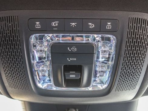 Used 2025 Mercedes-Benz GLA 250 4MATIC image 17