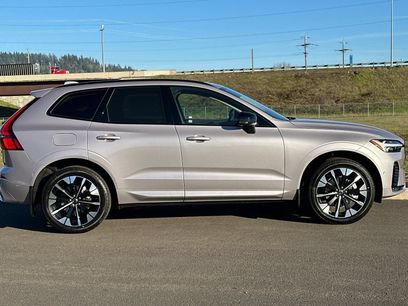 New 2026 Volvo XC60 B5 Plus w/ Protection Package Premier