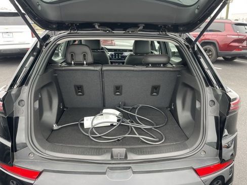 Used 2023 Chevrolet Bolt EUV LT w/ Convenience Package image 6