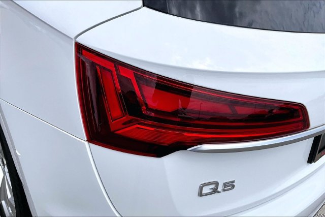 Used 2021 Audi Q5 Prestige AWD/4WD image 32