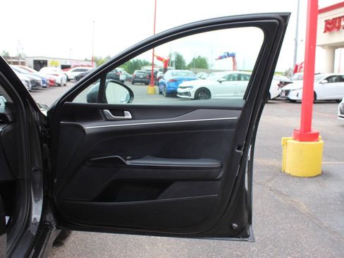 Used 2025 Kia K5 LXS FWD image 9