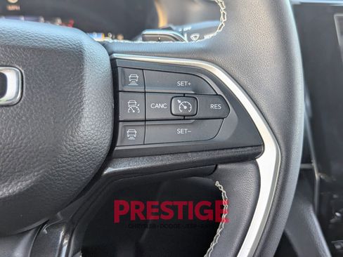 Used 2023 Jeep Grand Cherokee Altitude AWD/4WD image 19