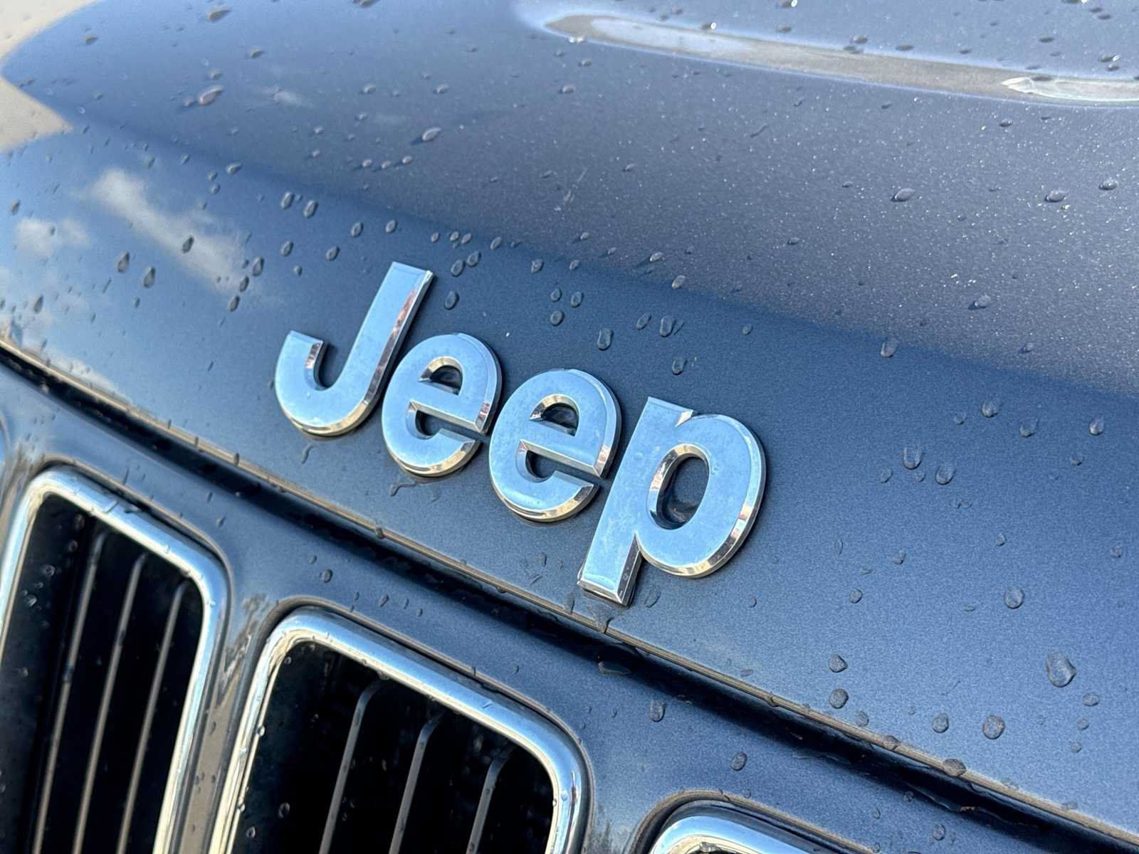 Used 2015 Jeep Grand Cherokee Laredo w/ Quick Order Package 23E AWD/4WD image 11