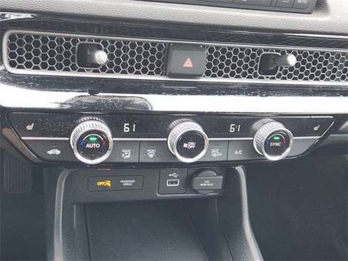 Certified 2024 Honda Civic EX image 26