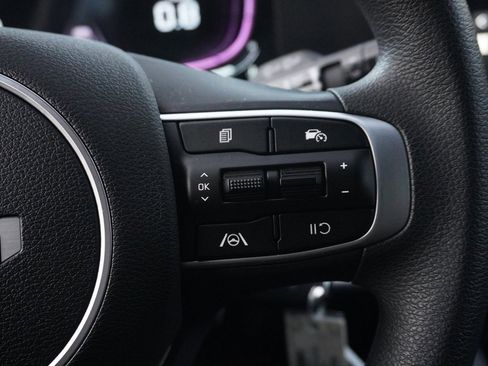 Used 2025 Kia Sportage LX image 39