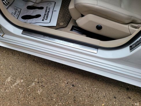 Used 2016 Mercedes-Benz E 350 4MATIC Sedan image 18