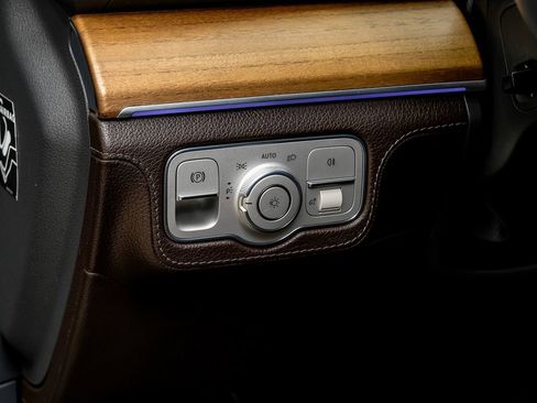 Used 2020 Mercedes-Benz GLS 450 4MATIC w/ Convenience Package image 24