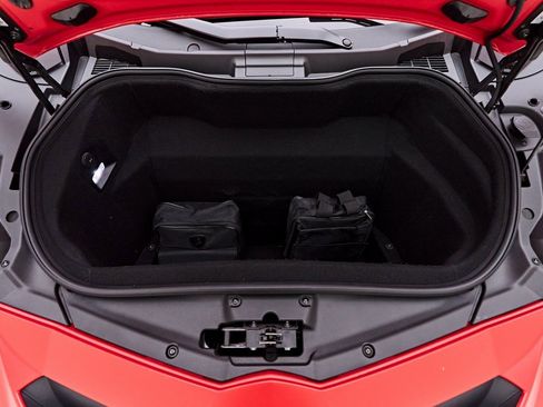 Used 2019 Lamborghini Aventador SVJ image 32