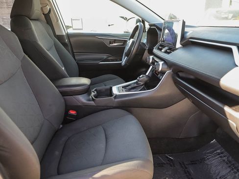 Used 2023 Toyota RAV4 XLE w/ Convenience Package image 16