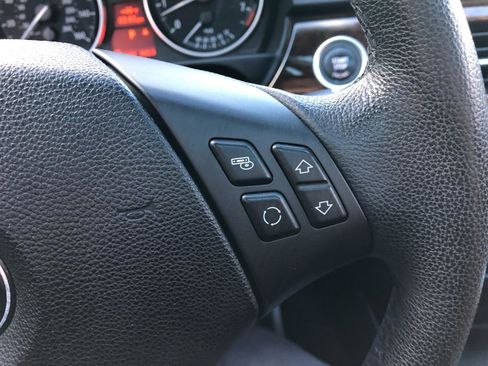 Used 2010 BMW 328i xDrive Sedan image 19