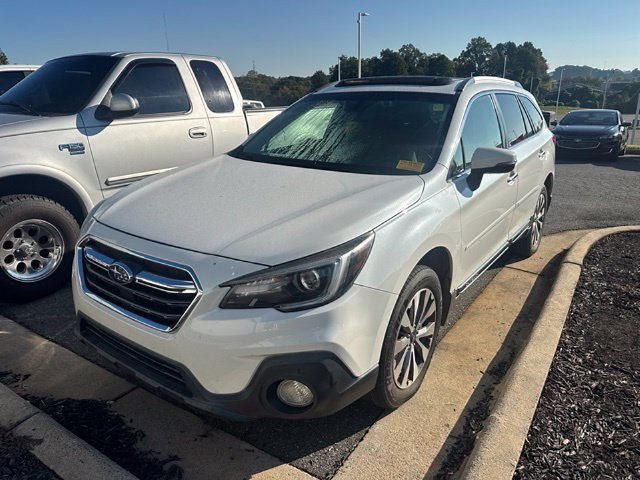 Used 2019 Subaru Outback 2.5i Touring AWD/4WD image 1