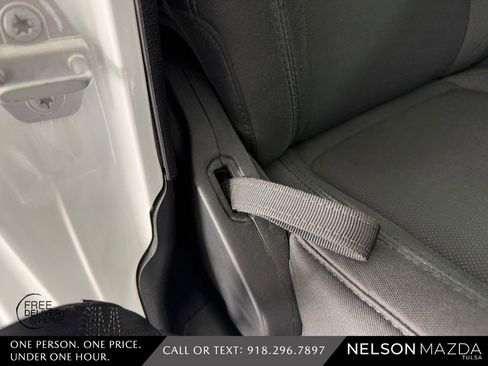 Used 2019 Jeep Wrangler Unlimited Sport S AWD/4WD image 43