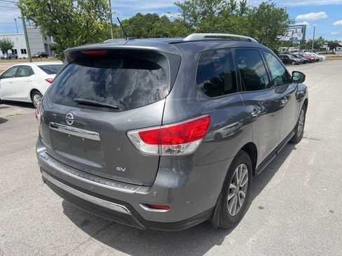 Used 2015 Nissan Pathfinder SV FWD image 6
