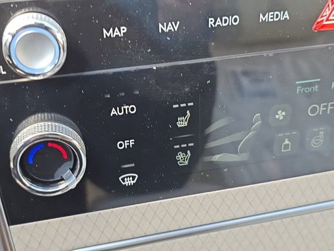 Used 2025 Genesis GV80 3.5T Prestige image 15