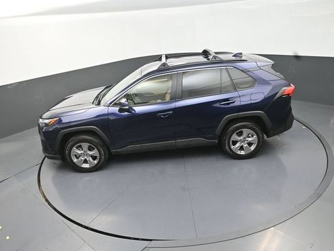 Used 2025 Toyota RAV4 XLE AWD/4WD image 25