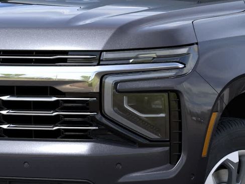 New 2026 Chevrolet Suburban LT w/ Comfort Package AWD/4WD image 10