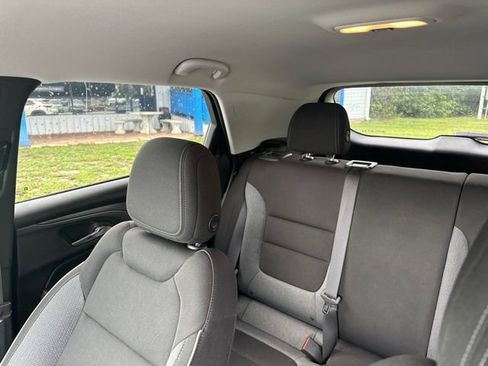 Used 2023 Chevrolet TrailBlazer LT w/ Convenience Package FWD image 15