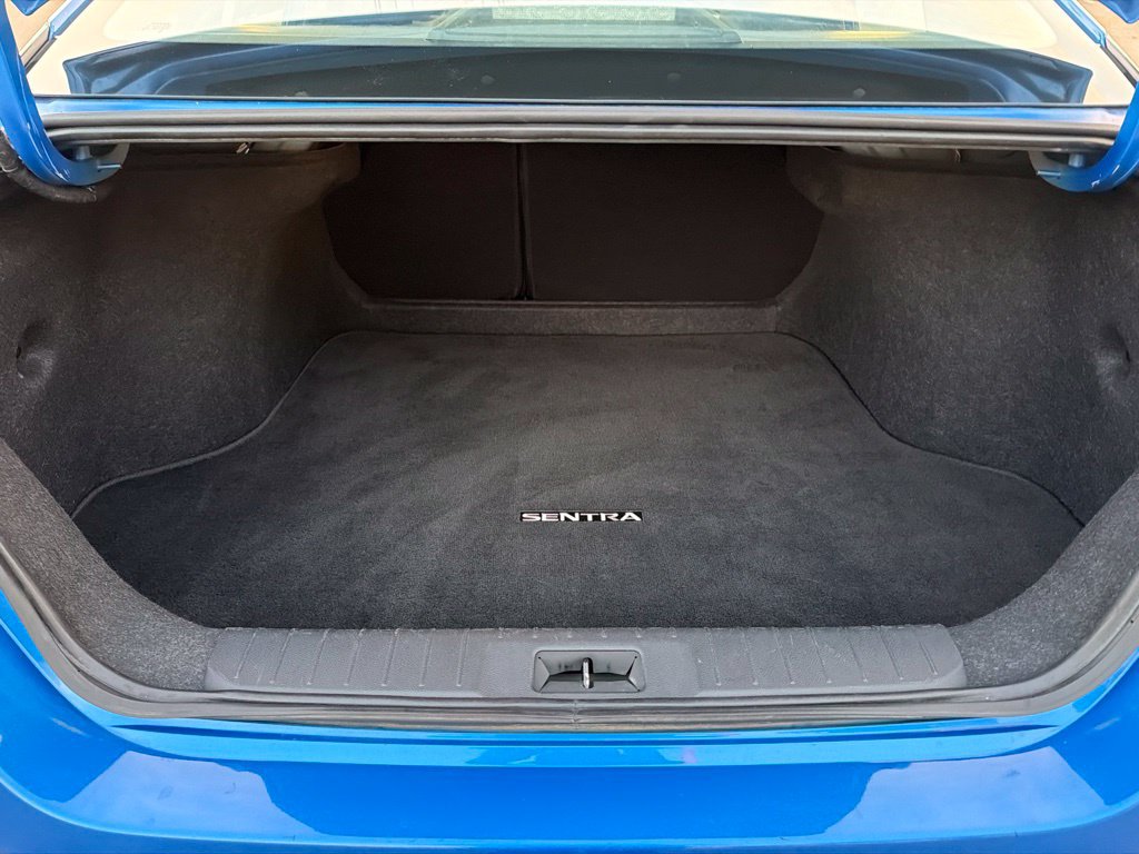 Used 2025 Nissan Sentra SV FWD image 18