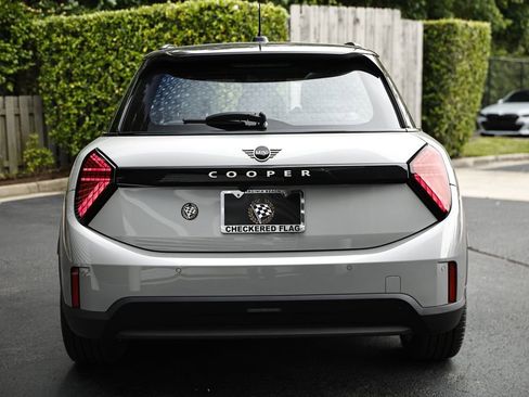 New 2026 MINI Cooper 4-Door Hardtop FWD image 10