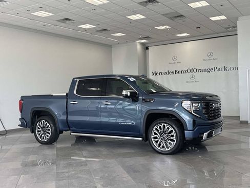 Used 2024 GMC Sierra 1500 Denali Ultimate AWD/4WD image 2