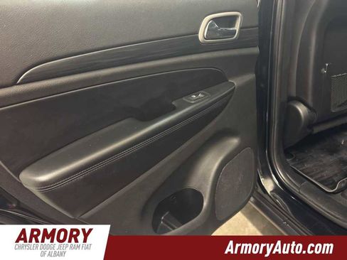 Used 2020 Jeep Grand Cherokee Laredo w/ 18" Wheel & 8.4" Radio Group image 23