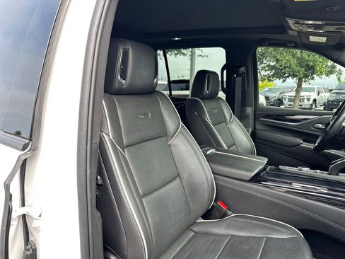 Used 2022 Cadillac Escalade Sport w/ Touring Package AWD/4WD image 35