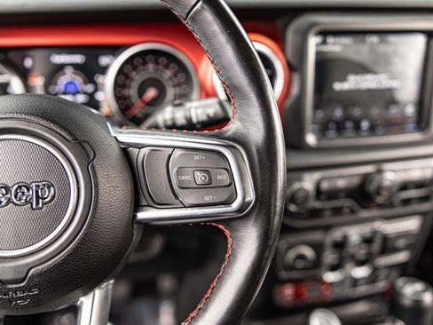 Used 2018 Jeep Wrangler Unlimited Rubicon AWD/4WD image 23