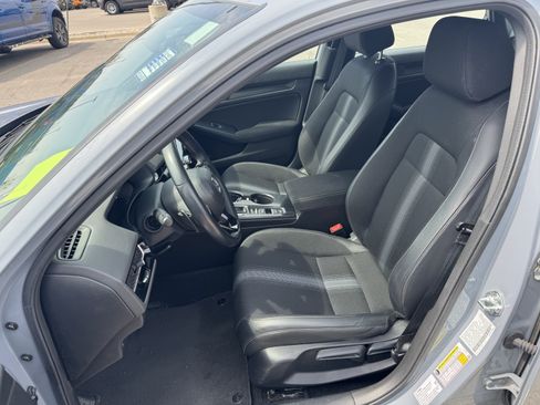 Used 2024 Honda Civic Sport image 7