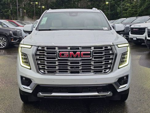 New 2026 GMC Yukon XL Denali w/ Advanced Technology Package AWD/4WD image 8